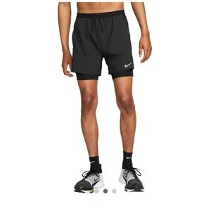 NWT Men’s Small Nike Tight Fit 5” Shorts